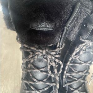 Size 8. Only worn twice